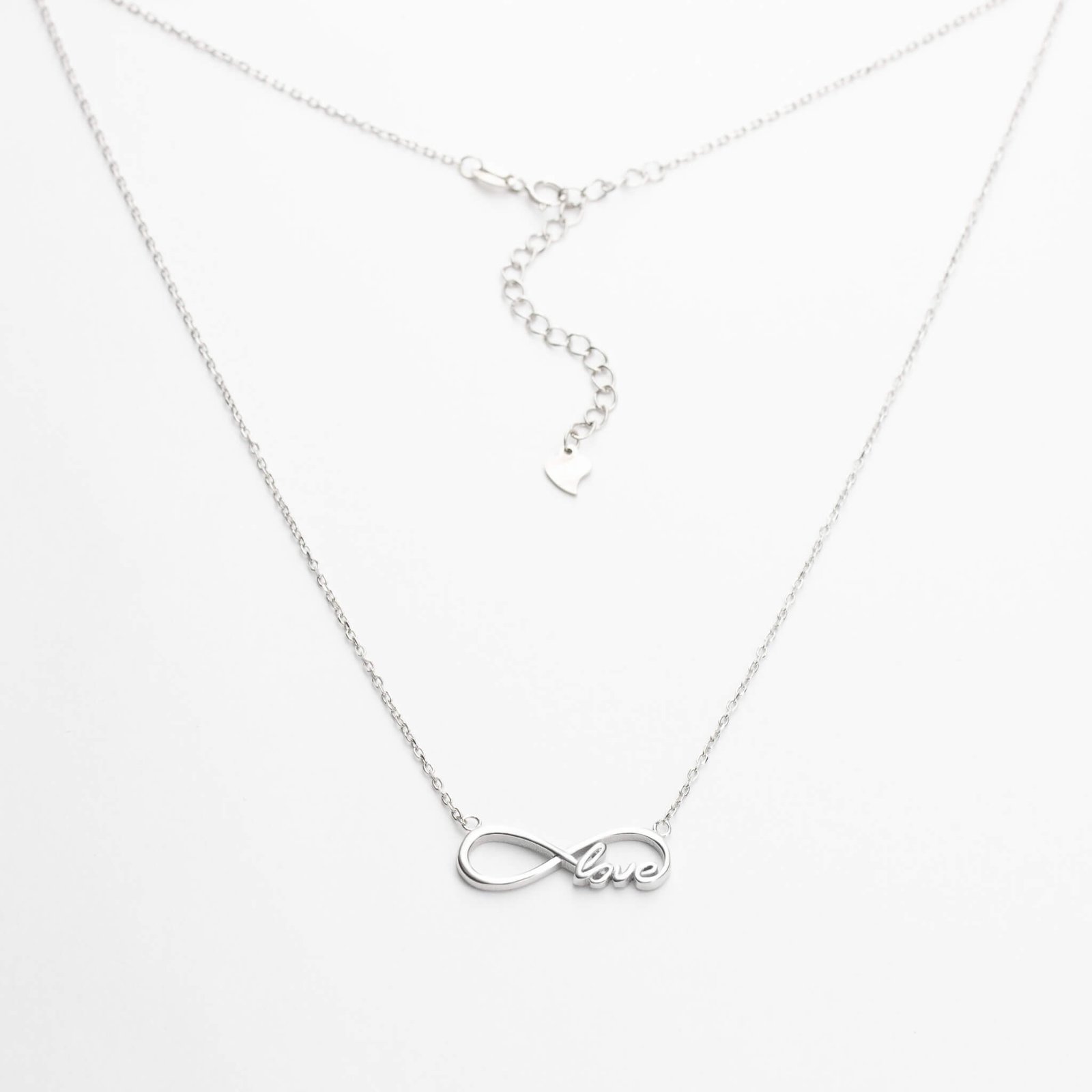 Срібне кольє love