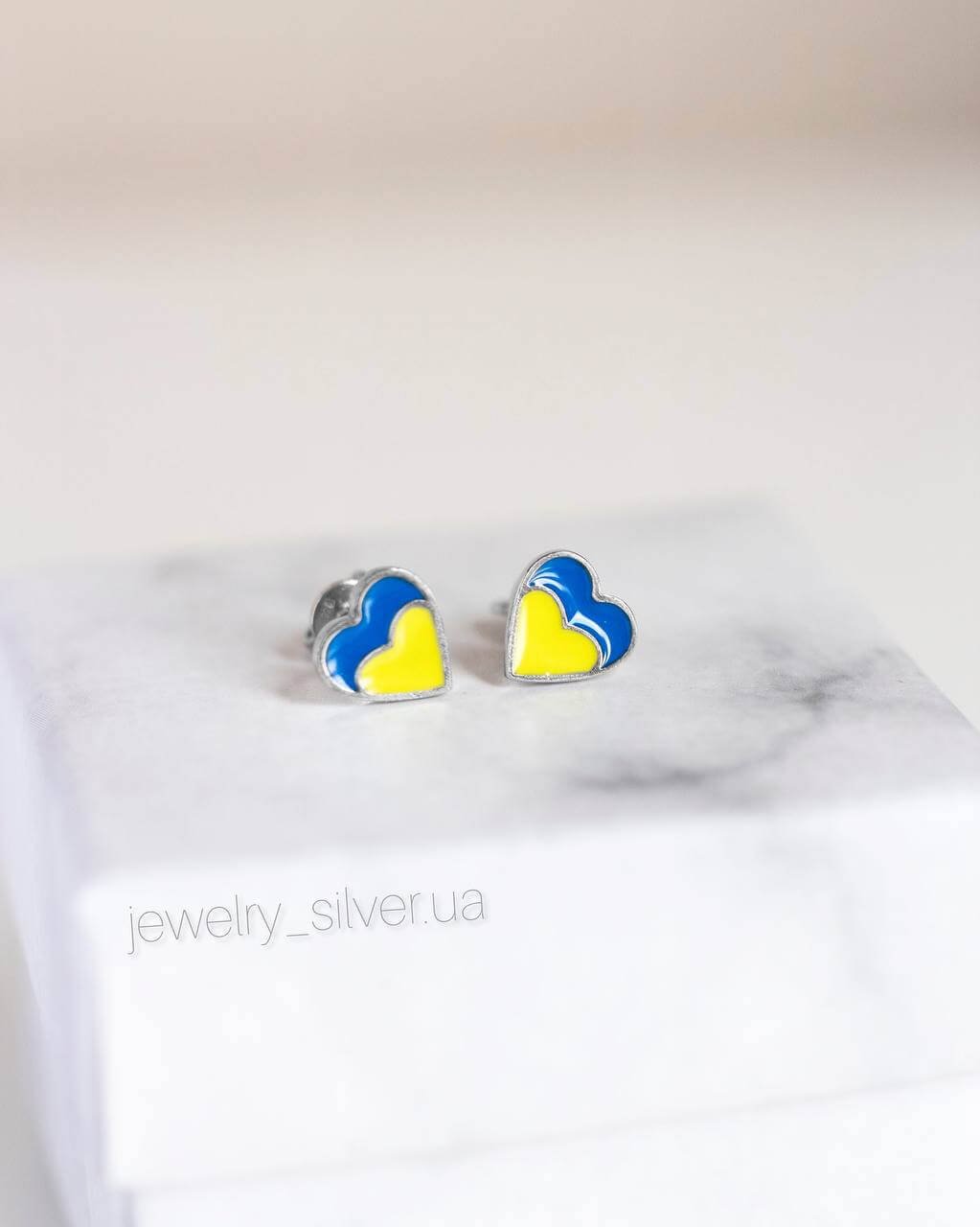 Срібні сережки з національними мотивами