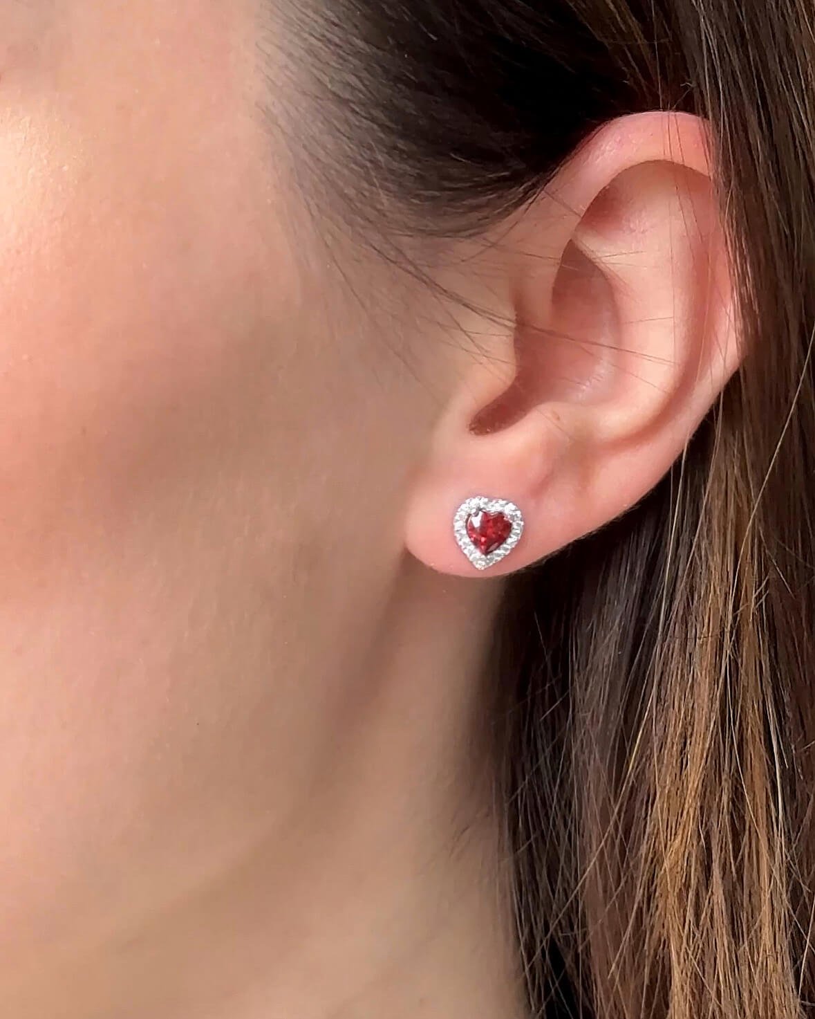 Срібні сережки Серця з червоним камінцем - Зображення 2