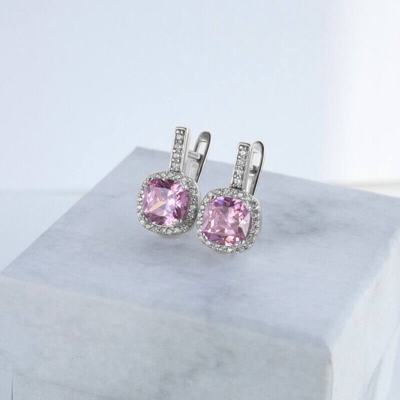 Срібні сережки з рожевим камінцем