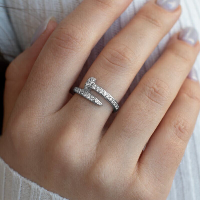 Срібна каблучка Цвях